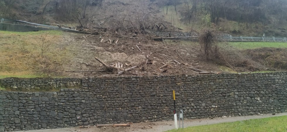 Maltempo, grosso smottamento